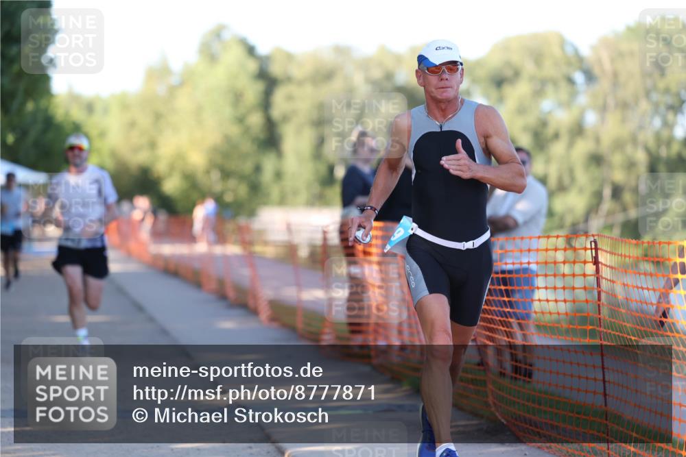 07.09.2025 - 19. Norderstedt Triathlon Michael Strokosch http://msf.ph/oto/8777871 07.09.2025 16:52:59 Laufen 378, 1419 meine-sportfotos.de