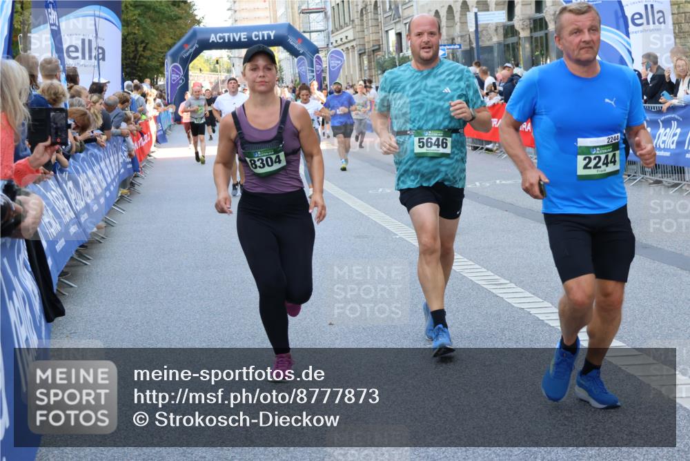 07.09.2025 - BARMER Alsterlauf Strokosch-Dieckow http://msf.ph/oto/8777873 07.09.2025 10:06:59 Ziel 2109, 2110, 2218, 2263, 2353, 2637, 2662, 2767, 2939, 2959, 2962, 3108, 3109, 3196, 3265, 3274, 3319, 3343, 3576, 3782, 3820, 3878, 4061, 4063, 4263, 4309, 4409, 4710, 4715, 4736, 4859, 4957, 5060, 5113, 5292, 5361, 5399, 5932, 6061, 8205, 8363 meine-sportfotos.de