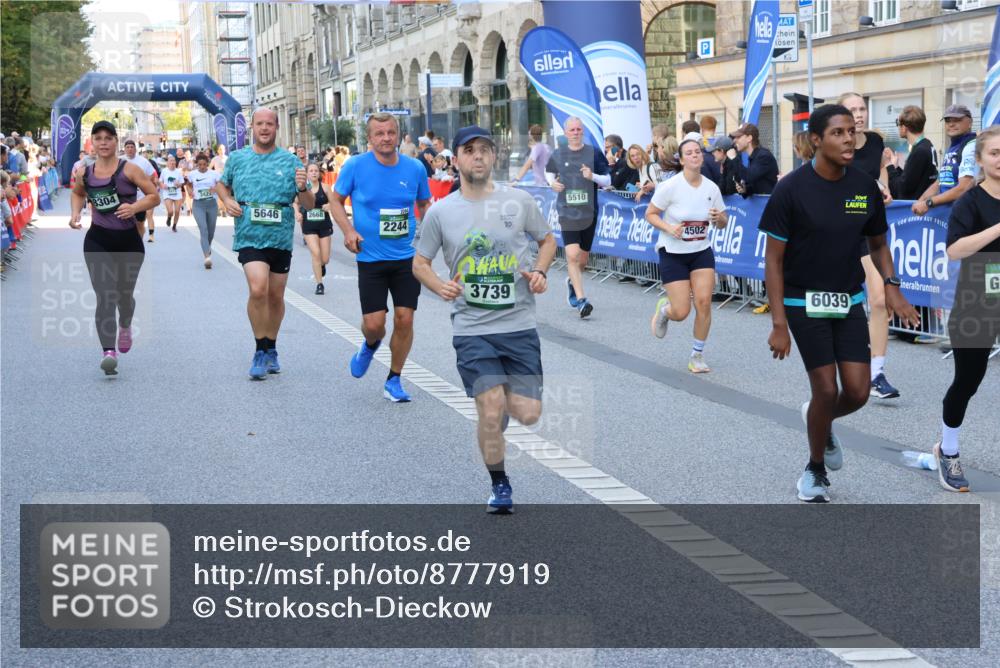 07.09.2025 - BARMER Alsterlauf Strokosch-Dieckow http://msf.ph/oto/8777919 07.09.2025 10:06:57 Ziel 2109, 2110, 2218, 2260, 2263, 2637, 2767, 2806, 2959, 2962, 3108, 3109, 3196, 3274, 3319, 3343, 3576, 3782, 3820, 3878, 4061, 4063, 4263, 4309, 4409, 4710, 4715, 4736, 4859, 4957, 5060, 5113, 5292, 5361, 5399, 5932, 6061, 8205, 8363 meine-sportfotos.de