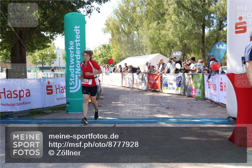 07.09.2025 - 19. Norderstedt Triathlon Zöllner http://msf.ph/oto/8777928 07.09.2025 12:23:14 Ziel 1229 meine-sportfotos.de