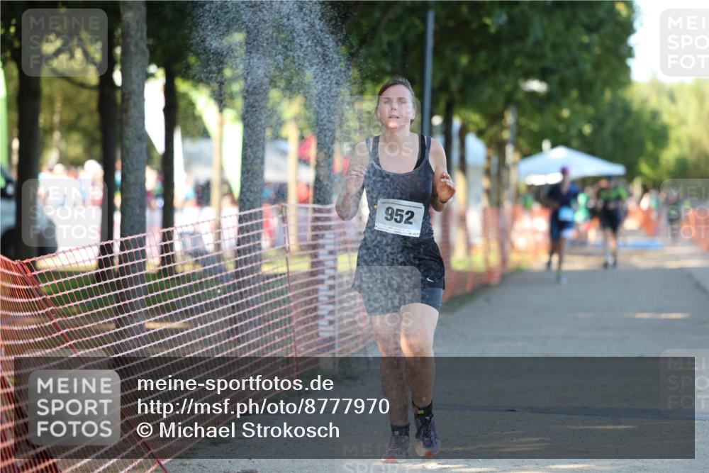 07.09.2025 - 19. Norderstedt Triathlon Michael Strokosch http://msf.ph/oto/8777970 07.09.2025 16:53:30 Laufen 386, 885, 952 meine-sportfotos.de