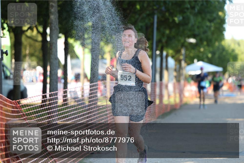 07.09.2025 - 19. Norderstedt Triathlon Michael Strokosch http://msf.ph/oto/8777976 07.09.2025 16:53:31 Laufen 386, 885, 952 meine-sportfotos.de