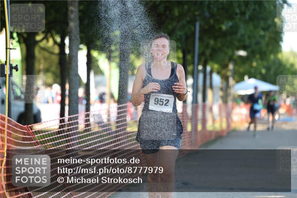 07.09.2025 - 19. Norderstedt Triathlon Michael Strokosch http://msf.ph/oto/8777979 07.09.2025 16:53:31 Laufen 386, 885, 952 meine-sportfotos.de