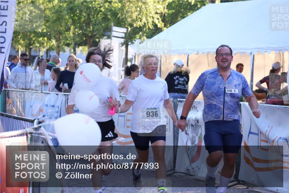 07.09.2025 - 19. Norderstedt Triathlon Zöllner http://msf.ph/oto/8777993 07.09.2025 17:19:21 Ziel 936 meine-sportfotos.de