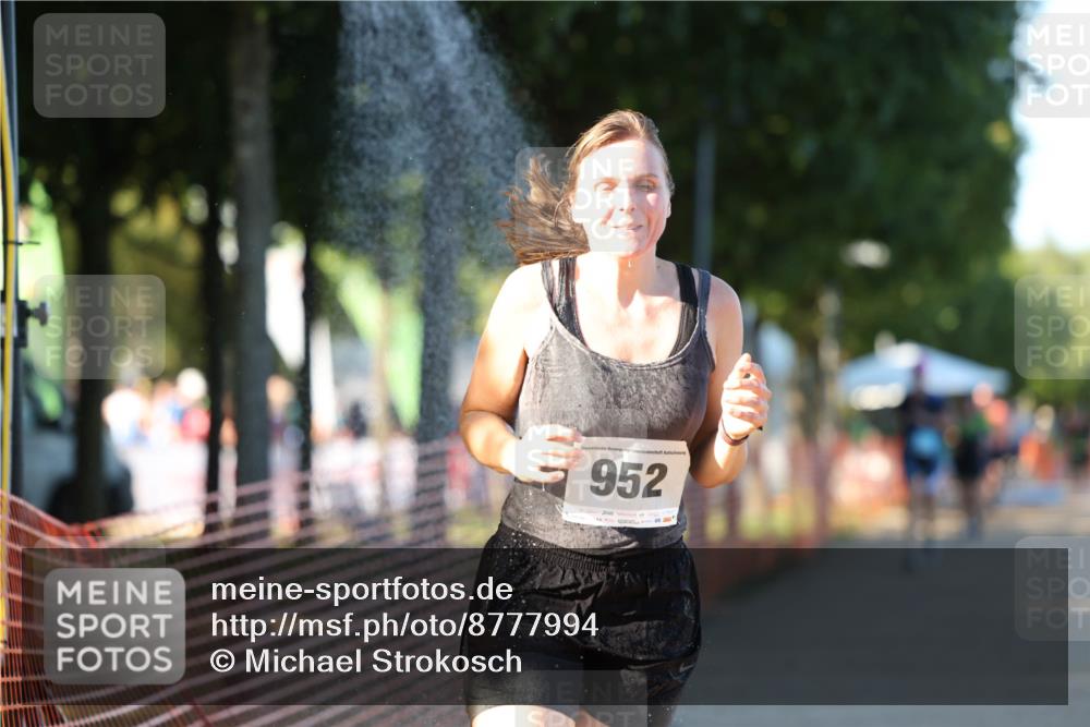 07.09.2025 - 19. Norderstedt Triathlon Michael Strokosch http://msf.ph/oto/8777994 07.09.2025 16:53:32 Laufen 885, 952 meine-sportfotos.de