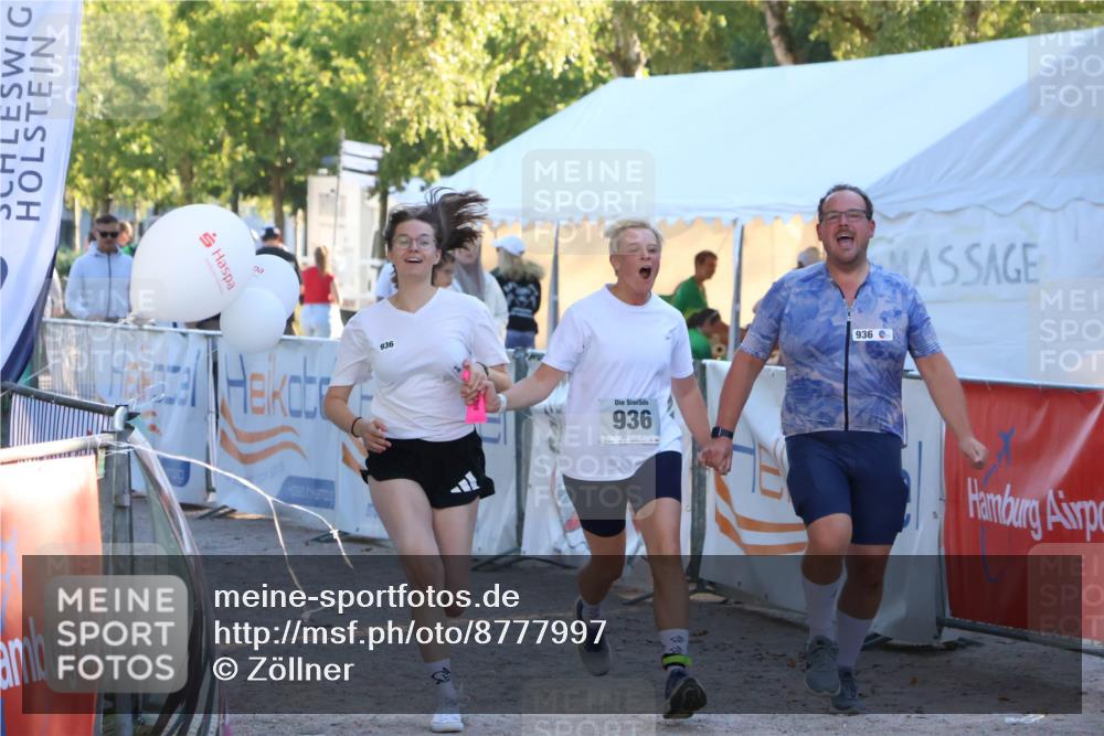 07.09.2025 - 19. Norderstedt Triathlon Zöllner http://msf.ph/oto/8777997 07.09.2025 17:19:21 Ziel 936 meine-sportfotos.de