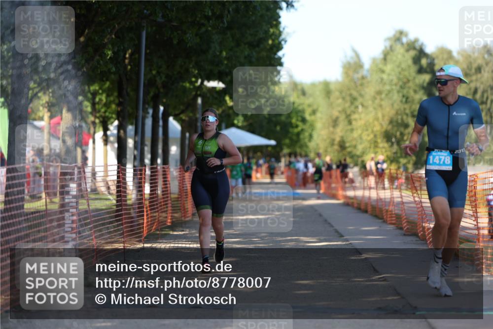07.09.2025 - 19. Norderstedt Triathlon Michael Strokosch http://msf.ph/oto/8778007 07.09.2025 15:52:37 Laufen 453 meine-sportfotos.de