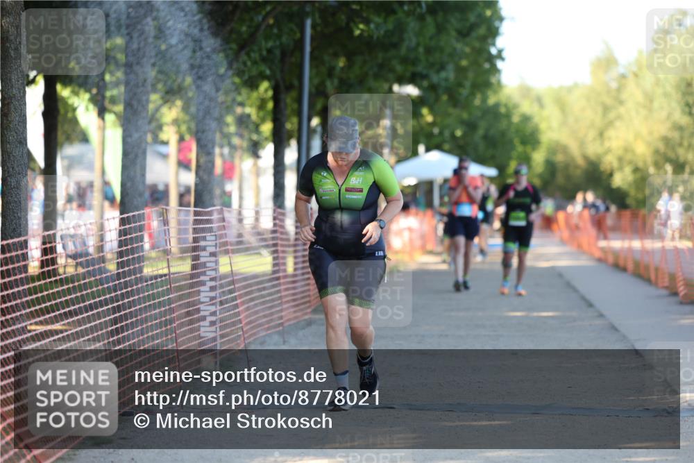 07.09.2025 - 19. Norderstedt Triathlon Michael Strokosch http://msf.ph/oto/8778021 07.09.2025 16:53:46 Laufen 454, 1083 meine-sportfotos.de
