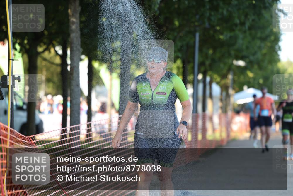 07.09.2025 - 19. Norderstedt Triathlon Michael Strokosch http://msf.ph/oto/8778038 07.09.2025 16:53:48 Laufen 405, 454, 1083 meine-sportfotos.de