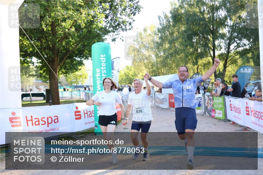 07.09.2025 - 19. Norderstedt Triathlon Zöllner http://msf.ph/oto/8778053 07.09.2025 17:19:24 Ziel 936 meine-sportfotos.de