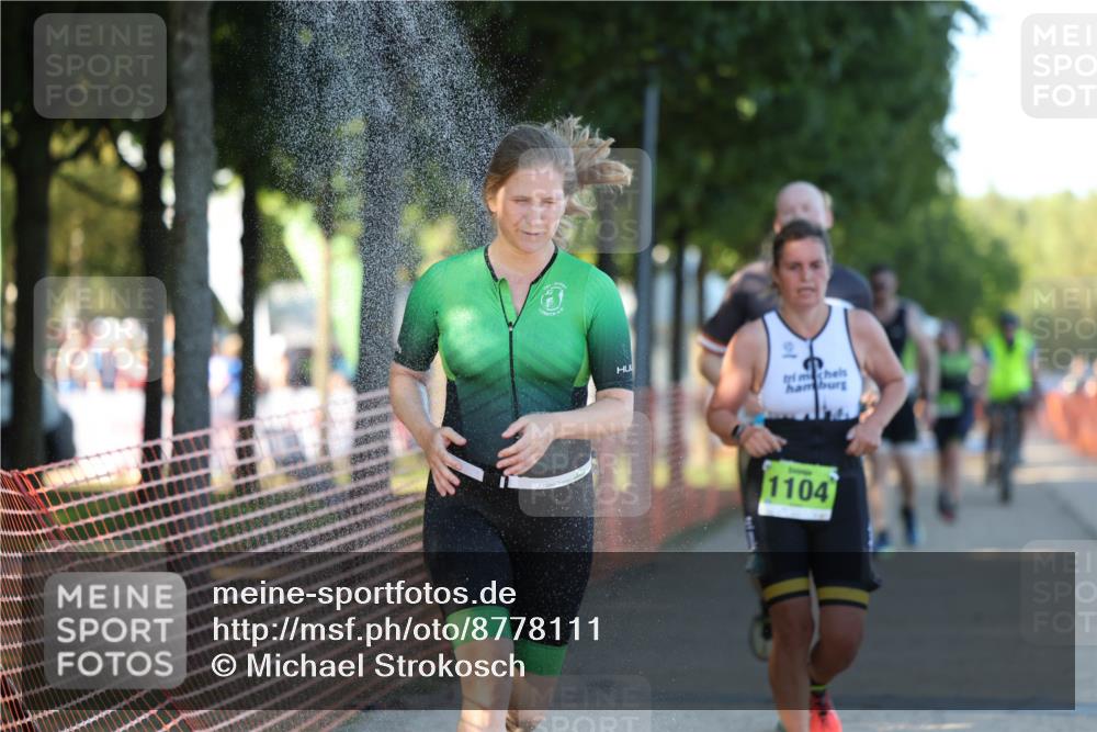 07.09.2025 - 19. Norderstedt Triathlon Michael Strokosch http://msf.ph/oto/8778111 07.09.2025 16:54:05 Laufen 466, 1104, 1473 meine-sportfotos.de