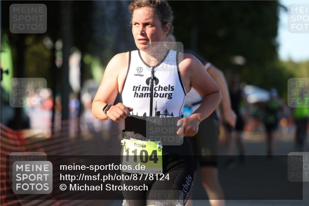 07.09.2025 - 19. Norderstedt Triathlon Michael Strokosch http://msf.ph/oto/8778124 07.09.2025 16:54:08 Laufen 466, 871, 1104, 1473 meine-sportfotos.de