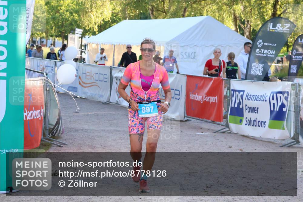 07.09.2025 - 19. Norderstedt Triathlon Zöllner http://msf.ph/oto/8778126 07.09.2025 17:19:49 Ziel 897 meine-sportfotos.de