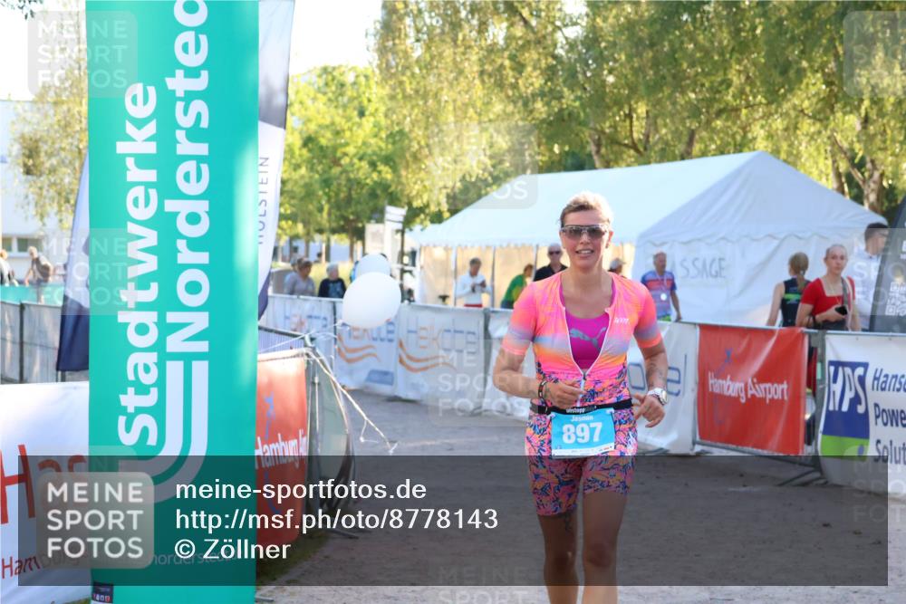 07.09.2025 - 19. Norderstedt Triathlon Zöllner http://msf.ph/oto/8778143 07.09.2025 17:19:50 Ziel 897 meine-sportfotos.de