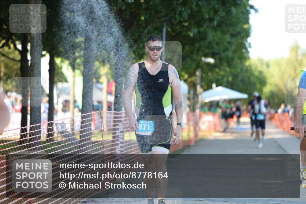 07.09.2025 - 19. Norderstedt Triathlon Michael Strokosch http://msf.ph/oto/8778164 07.09.2025 16:54:16 Laufen 871, 873, 1409 meine-sportfotos.de
