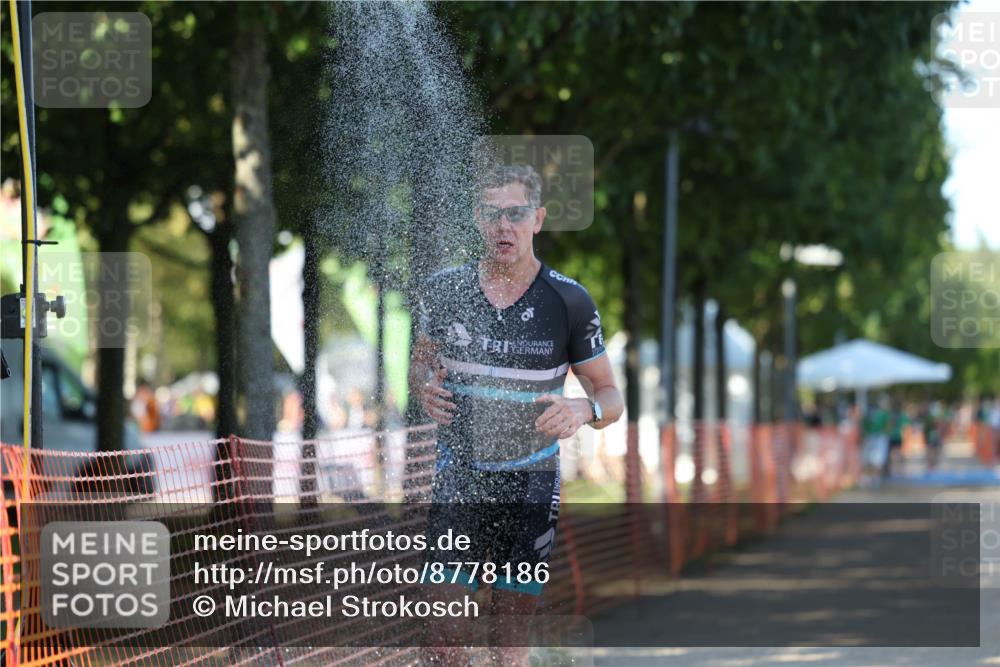07.09.2025 - 19. Norderstedt Triathlon Michael Strokosch http://msf.ph/oto/8778186 07.09.2025 15:53:38 Laufen 1484 meine-sportfotos.de