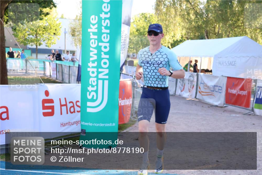 07.09.2025 - 19. Norderstedt Triathlon Zöllner http://msf.ph/oto/8778190 07.09.2025 17:20:14 Ziel 405 meine-sportfotos.de