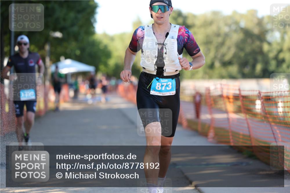 07.09.2025 - 19. Norderstedt Triathlon Michael Strokosch http://msf.ph/oto/8778192 07.09.2025 16:54:23 Laufen 873, 1409 meine-sportfotos.de