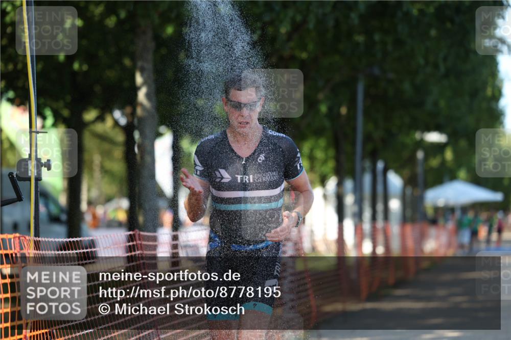 07.09.2025 - 19. Norderstedt Triathlon Michael Strokosch http://msf.ph/oto/8778195 07.09.2025 15:53:38 Laufen 1484 meine-sportfotos.de