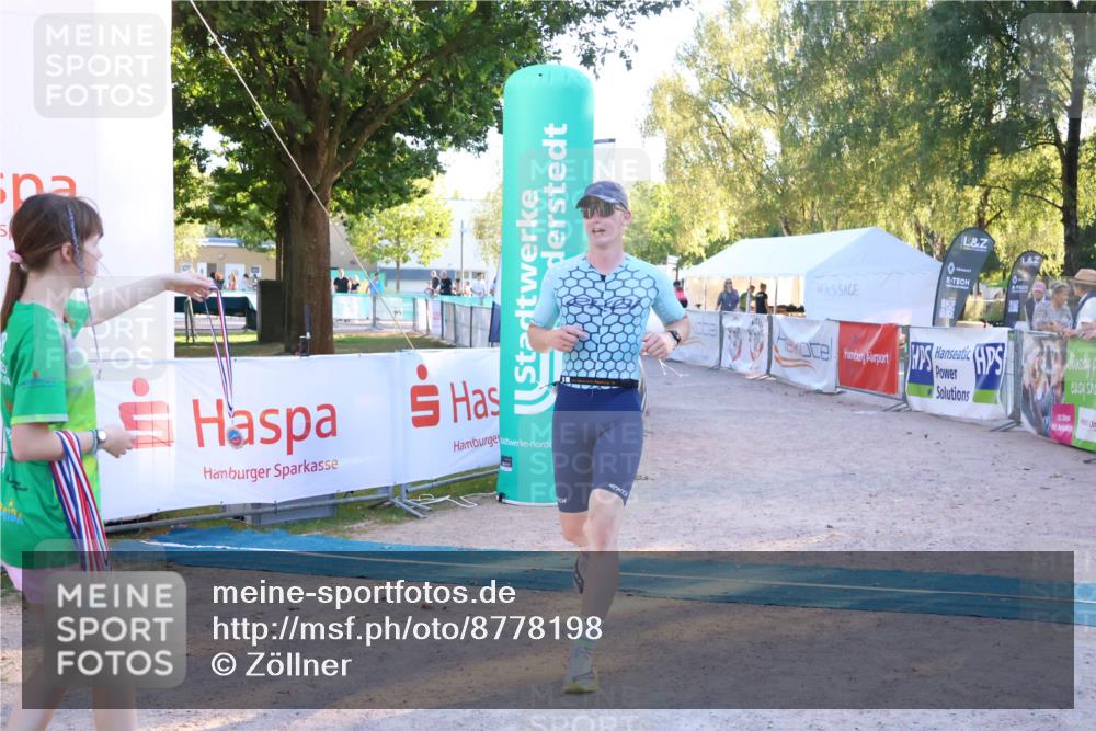 07.09.2025 - 19. Norderstedt Triathlon Zöllner http://msf.ph/oto/8778198 07.09.2025 17:20:15 Ziel 405 meine-sportfotos.de