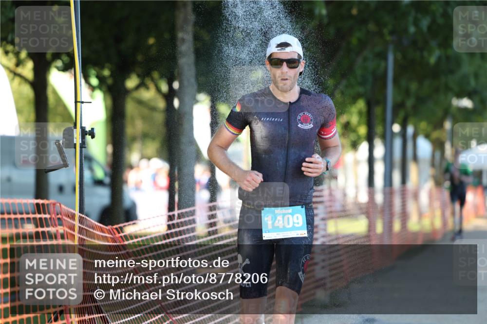 07.09.2025 - 19. Norderstedt Triathlon Michael Strokosch http://msf.ph/oto/8778206 07.09.2025 16:54:25 Laufen 873, 1409 meine-sportfotos.de
