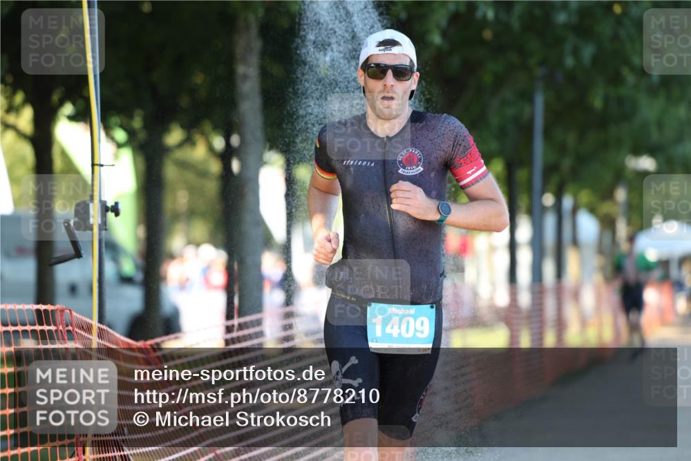 07.09.2025 - 19. Norderstedt Triathlon Michael Strokosch http://msf.ph/oto/8778210 07.09.2025 16:54:26 Laufen 873, 1409 meine-sportfotos.de