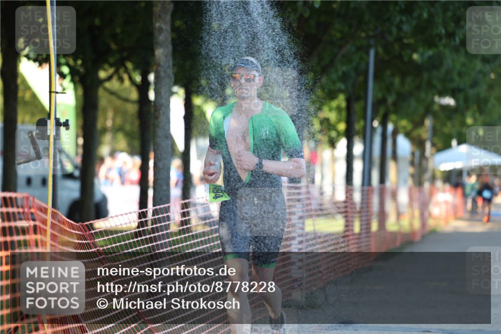 07.09.2025 - 19. Norderstedt Triathlon Michael Strokosch http://msf.ph/oto/8778228 07.09.2025 16:54:35 Laufen 1405, 1557 meine-sportfotos.de