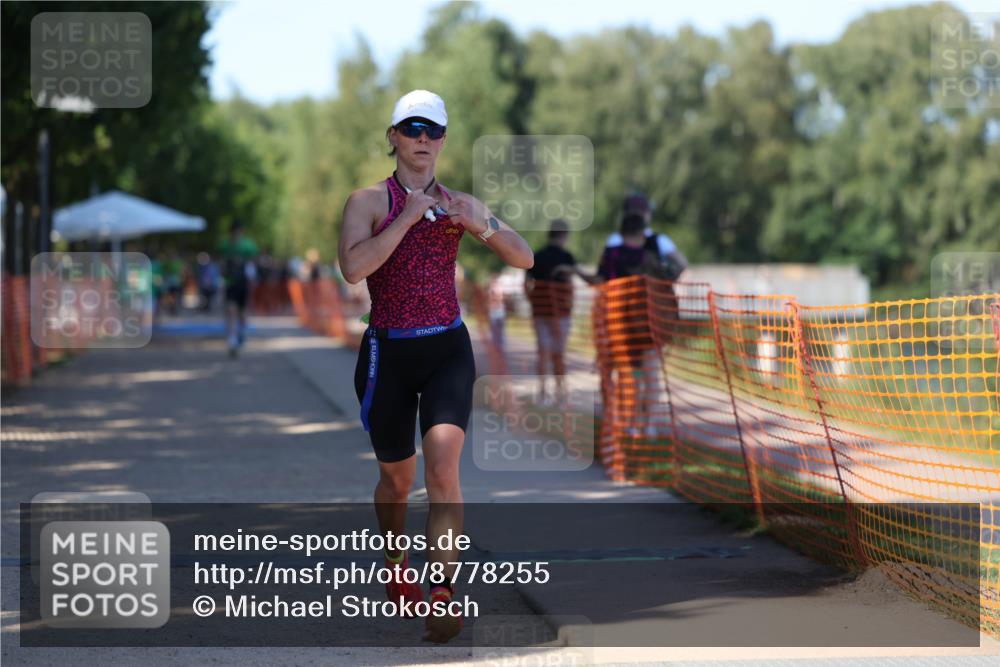07.09.2025 - 19. Norderstedt Triathlon Michael Strokosch http://msf.ph/oto/8778255 07.09.2025 15:54:03 Laufen 464 meine-sportfotos.de