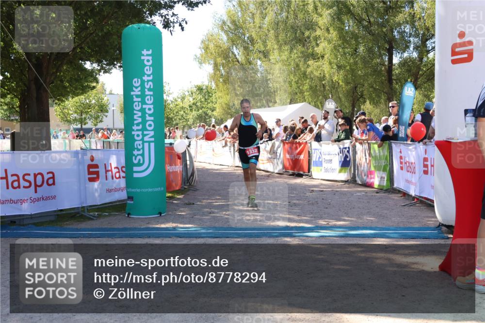 07.09.2025 - 19. Norderstedt Triathlon Zöllner http://msf.ph/oto/8778294 07.09.2025 12:28:15 Ziel 1332 meine-sportfotos.de