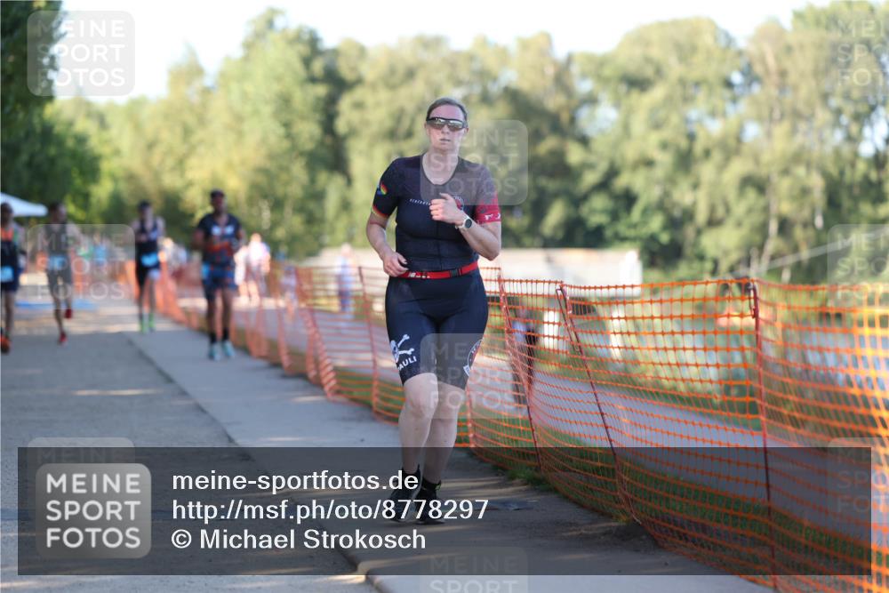 07.09.2025 - 19. Norderstedt Triathlon Michael Strokosch http://msf.ph/oto/8778297 07.09.2025 16:54:42 Laufen 870, 1405, 1557 meine-sportfotos.de