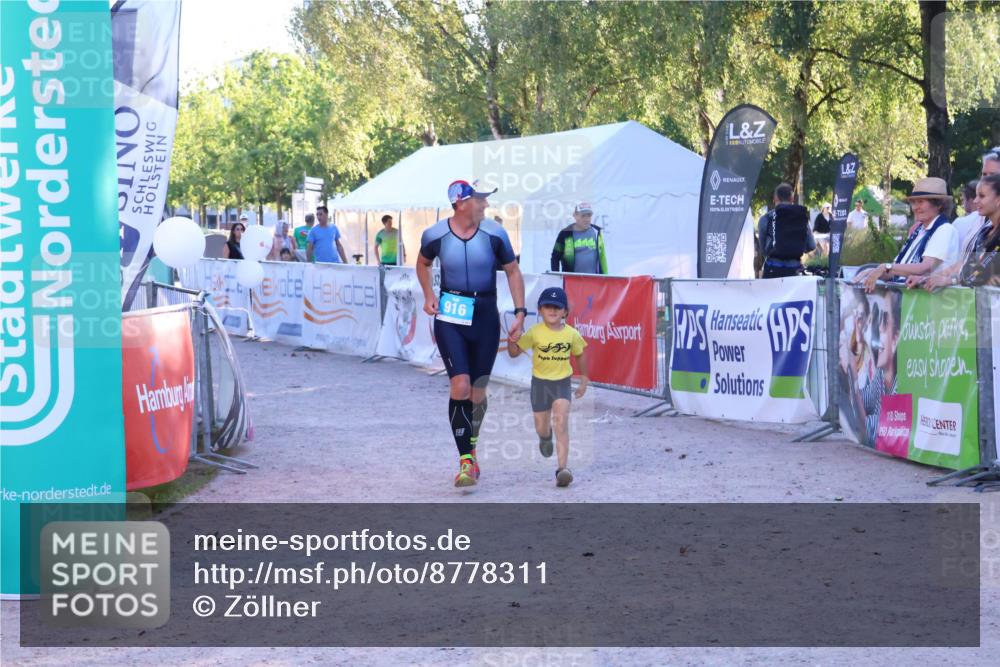 07.09.2025 - 19. Norderstedt Triathlon Zöllner http://msf.ph/oto/8778311 07.09.2025 17:20:42 Ziel 916 meine-sportfotos.de