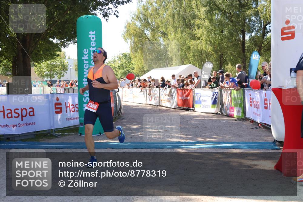 07.09.2025 - 19. Norderstedt Triathlon Zöllner http://msf.ph/oto/8778319 07.09.2025 12:28:55 Ziel 1348, 1365 meine-sportfotos.de