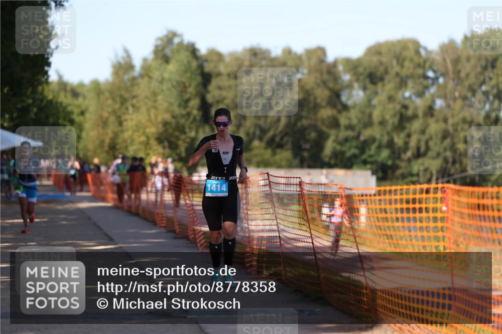 07.09.2025 - 19. Norderstedt Triathlon Michael Strokosch http://msf.ph/oto/8778358 07.09.2025 15:54:40 Laufen 444, 1414 meine-sportfotos.de