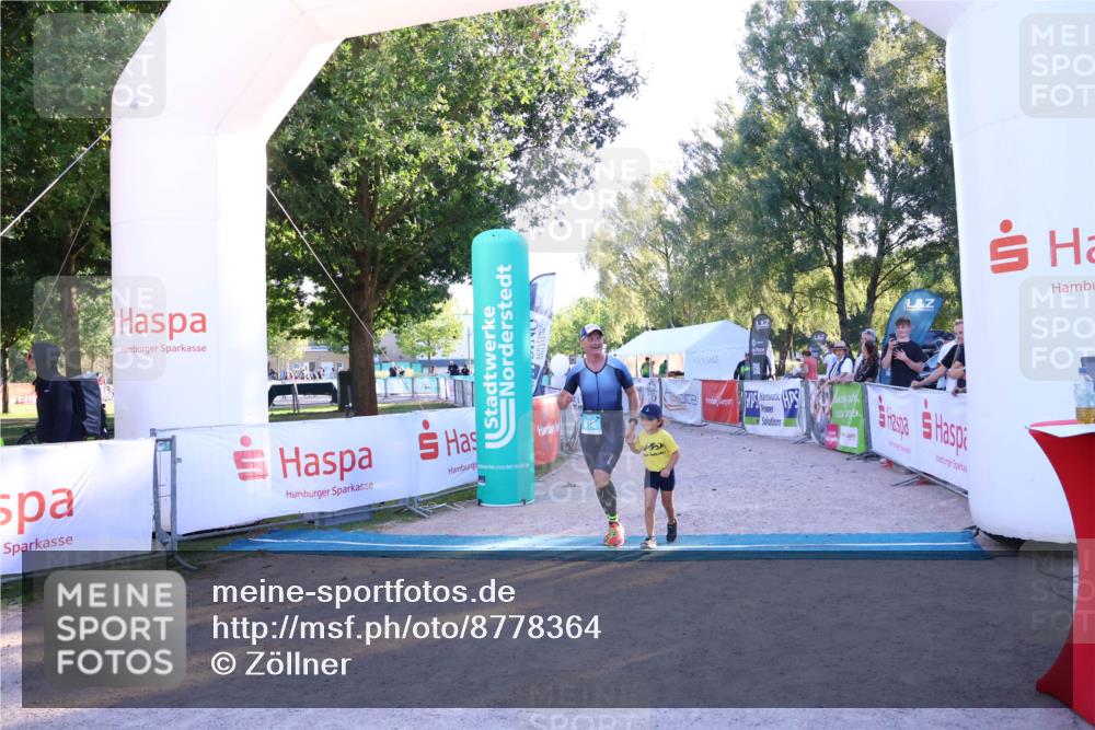 07.09.2025 - 19. Norderstedt Triathlon Zöllner http://msf.ph/oto/8778364 07.09.2025 17:20:44 Ziel 916 meine-sportfotos.de