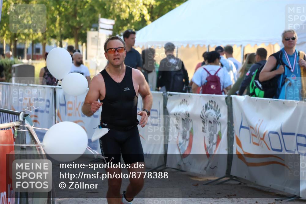 07.09.2025 - 19. Norderstedt Triathlon Zöllner http://msf.ph/oto/8778388 07.09.2025 17:21:02 Ziel 893 meine-sportfotos.de