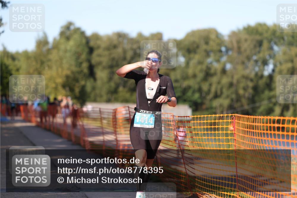 07.09.2025 - 19. Norderstedt Triathlon Michael Strokosch http://msf.ph/oto/8778395 07.09.2025 15:54:41 Laufen 444, 1414 meine-sportfotos.de