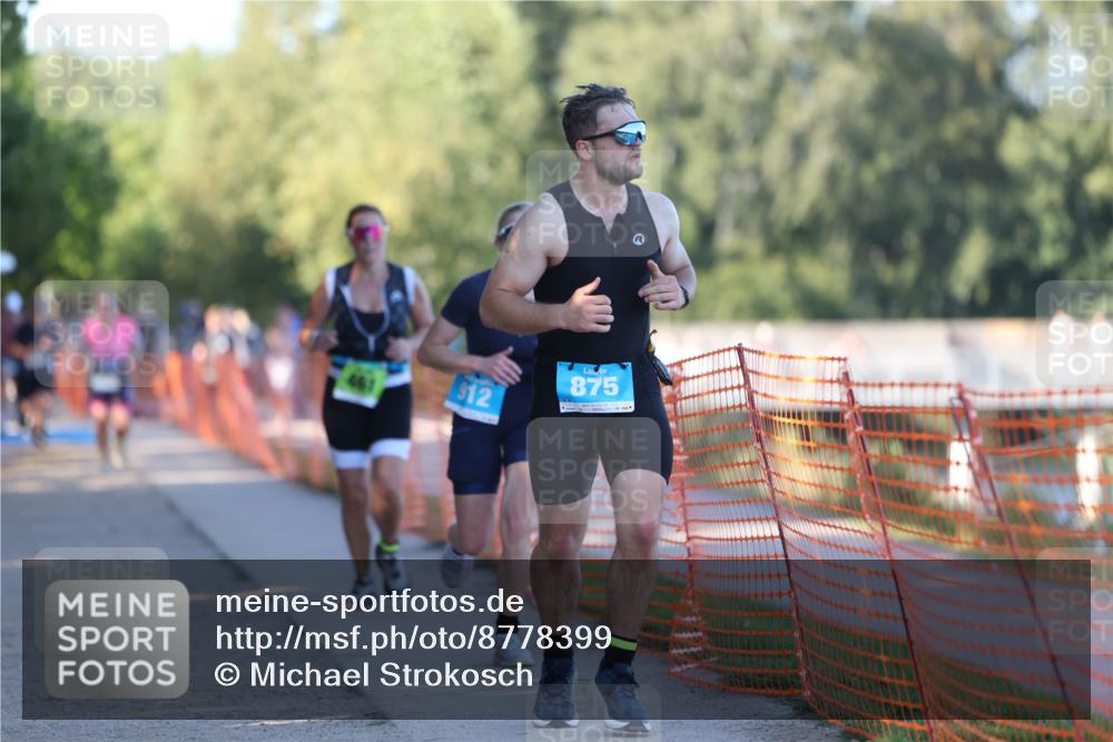07.09.2025 - 19. Norderstedt Triathlon Michael Strokosch http://msf.ph/oto/8778399 07.09.2025 16:57:59 Laufen 461, 875, 912 meine-sportfotos.de