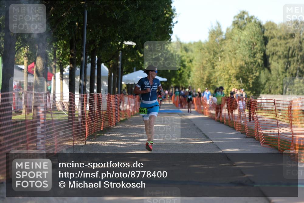 07.09.2025 - 19. Norderstedt Triathlon Michael Strokosch http://msf.ph/oto/8778400 07.09.2025 15:54:43 Laufen 444, 1414 meine-sportfotos.de