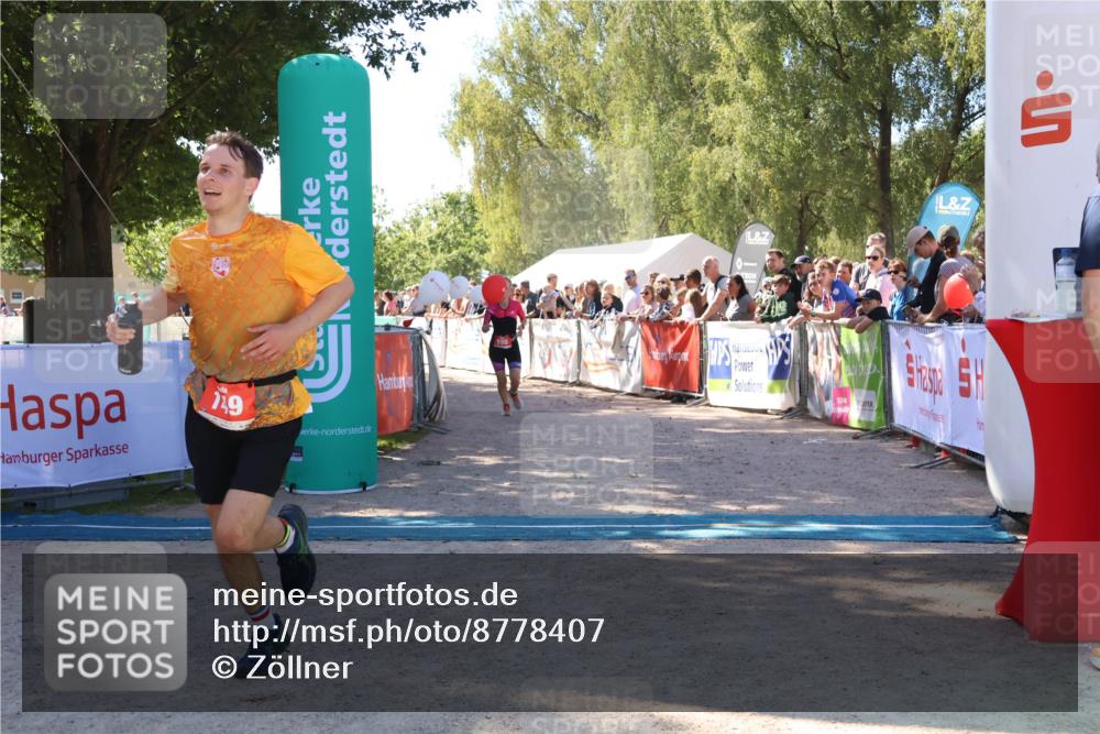 07.09.2025 - 19. Norderstedt Triathlon Zöllner http://msf.ph/oto/8778407 07.09.2025 12:29:28 Ziel 149, 155 meine-sportfotos.de