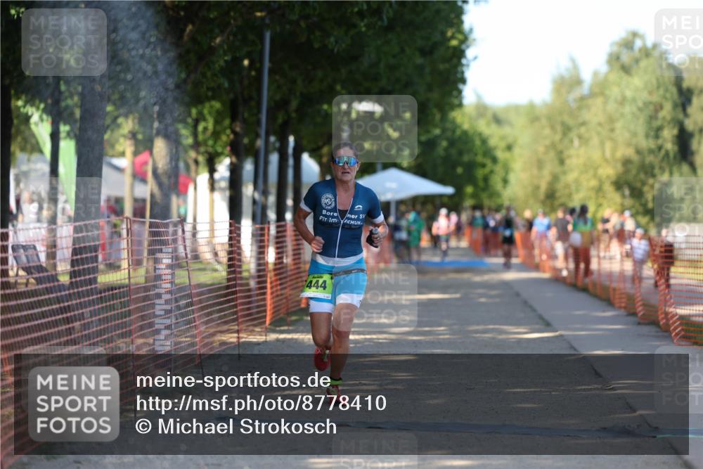 07.09.2025 - 19. Norderstedt Triathlon Michael Strokosch http://msf.ph/oto/8778410 07.09.2025 15:54:44 Laufen 444, 1414 meine-sportfotos.de