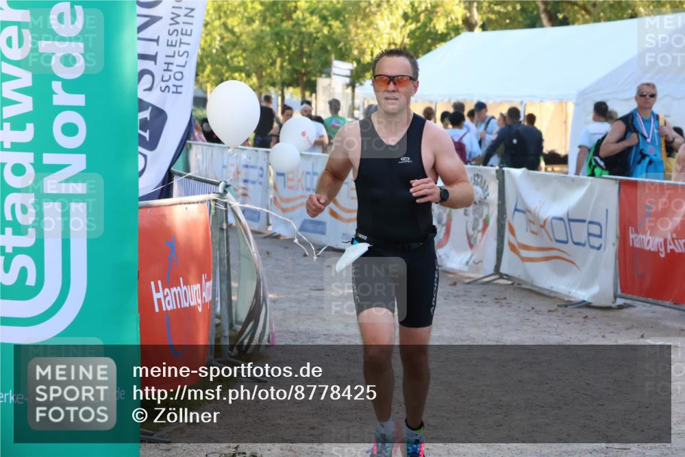 07.09.2025 - 19. Norderstedt Triathlon Zöllner http://msf.ph/oto/8778425 07.09.2025 17:21:04 Ziel 893 meine-sportfotos.de