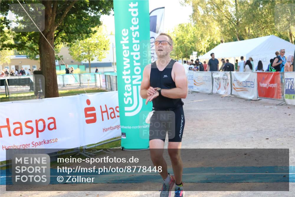 07.09.2025 - 19. Norderstedt Triathlon Zöllner http://msf.ph/oto/8778448 07.09.2025 17:21:05 Ziel 893 meine-sportfotos.de