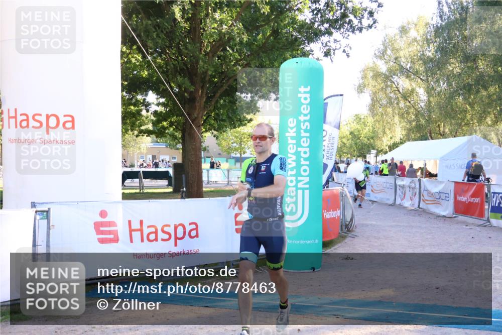 07.09.2025 - 19. Norderstedt Triathlon Zöllner http://msf.ph/oto/8778463 07.09.2025 17:22:16 Ziel 923 meine-sportfotos.de