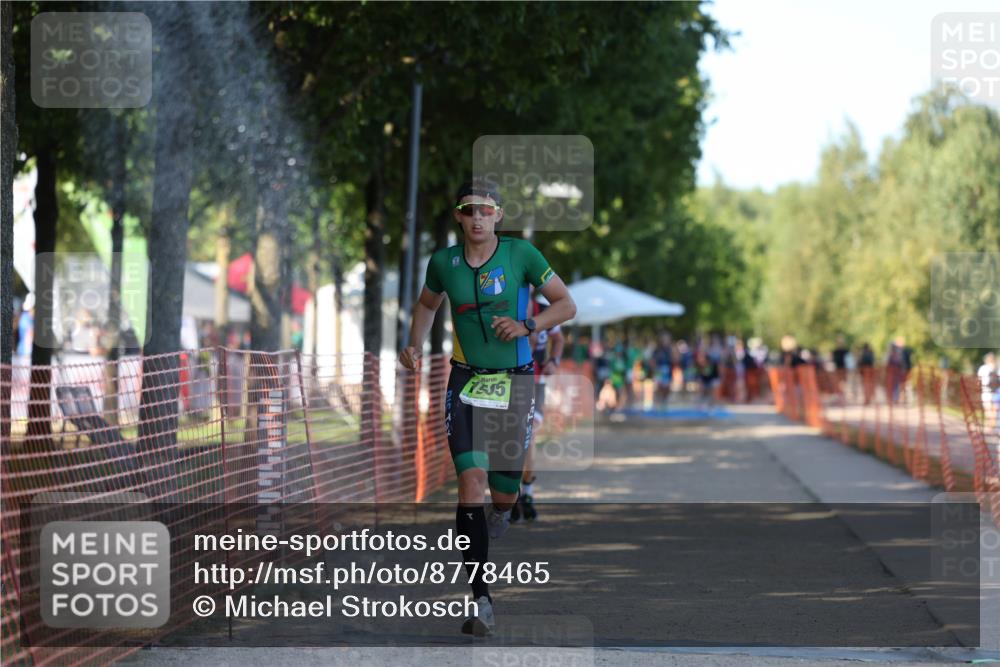 07.09.2025 - 19. Norderstedt Triathlon Michael Strokosch http://msf.ph/oto/8778465 07.09.2025 15:55:03 Laufen 387 meine-sportfotos.de