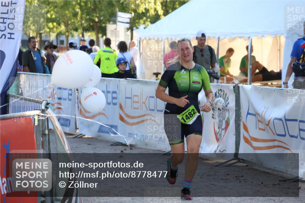 07.09.2025 - 19. Norderstedt Triathlon Zöllner http://msf.ph/oto/8778477 07.09.2025 17:22:18 Ziel 923, 1482 meine-sportfotos.de
