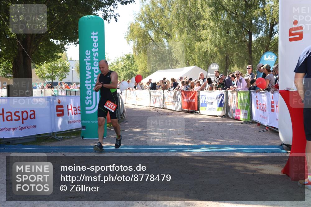 07.09.2025 - 19. Norderstedt Triathlon Zöllner http://msf.ph/oto/8778479 07.09.2025 12:29:50 Ziel 1217 meine-sportfotos.de