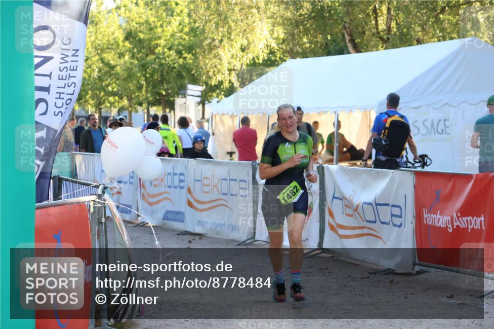 07.09.2025 - 19. Norderstedt Triathlon Zöllner http://msf.ph/oto/8778484 07.09.2025 17:22:19 Ziel 923, 1482 meine-sportfotos.de