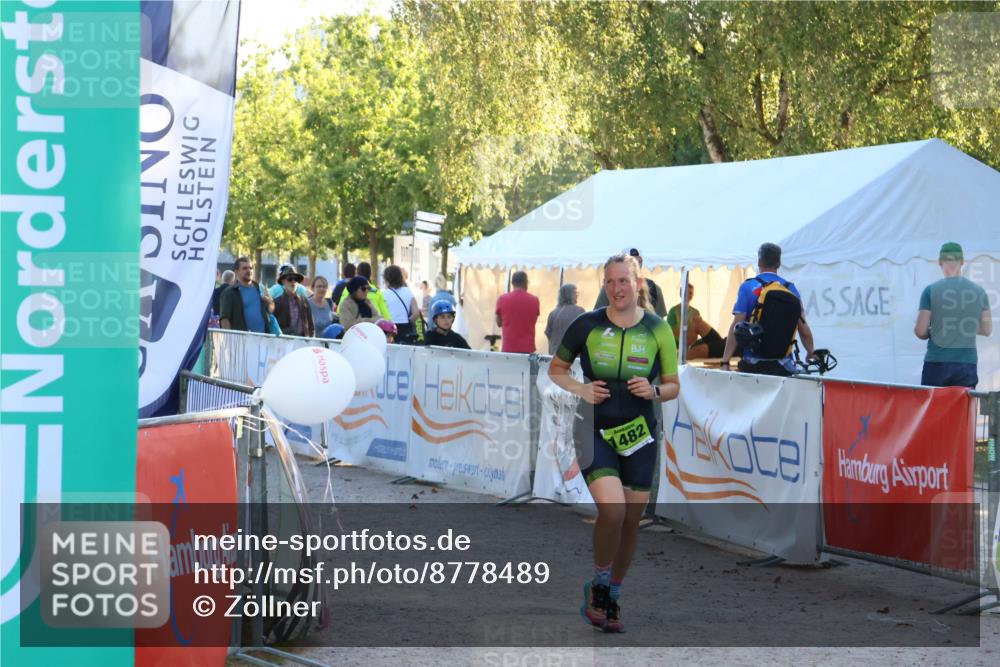07.09.2025 - 19. Norderstedt Triathlon Zöllner http://msf.ph/oto/8778489 07.09.2025 17:22:19 Ziel 923, 1482 meine-sportfotos.de