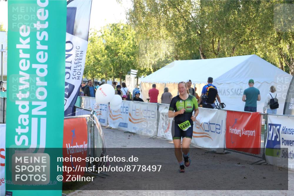 07.09.2025 - 19. Norderstedt Triathlon Zöllner http://msf.ph/oto/8778497 07.09.2025 17:22:20 Ziel 923, 1482 meine-sportfotos.de