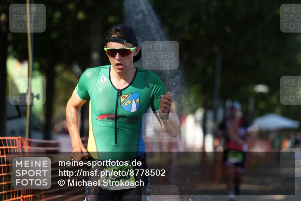 07.09.2025 - 19. Norderstedt Triathlon Michael Strokosch http://msf.ph/oto/8778502 07.09.2025 15:55:05 Laufen 387 meine-sportfotos.de